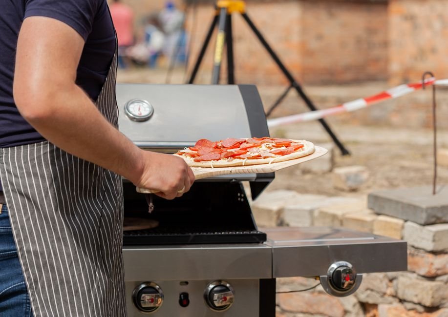 Styles de pizzas au four à gaz : conseils et astuces 11 Différents styles de pizzas préparées dans un four à gaz, variétés et délices